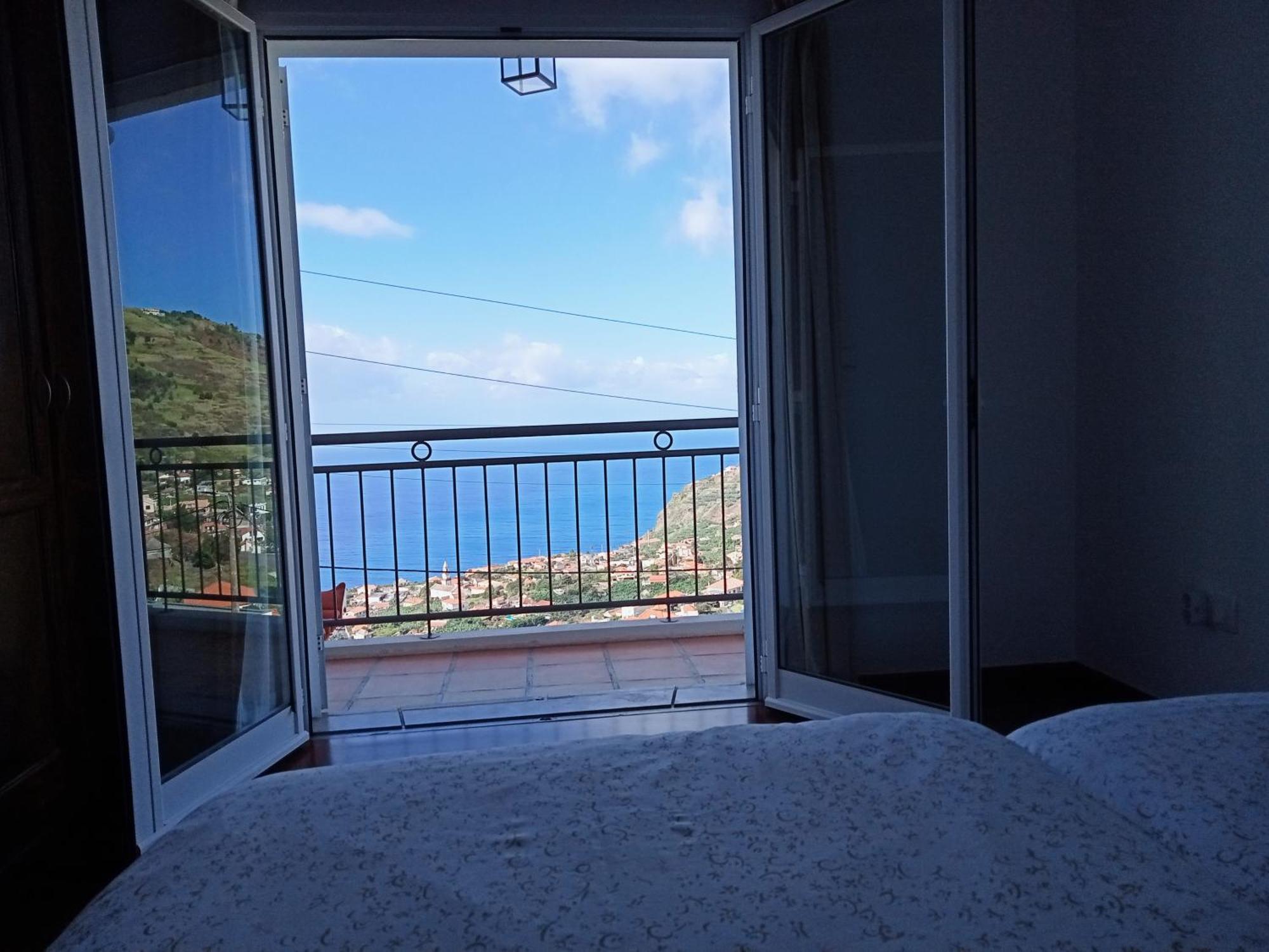 The Artist House Hotell Arco da Calheta  Rum bild