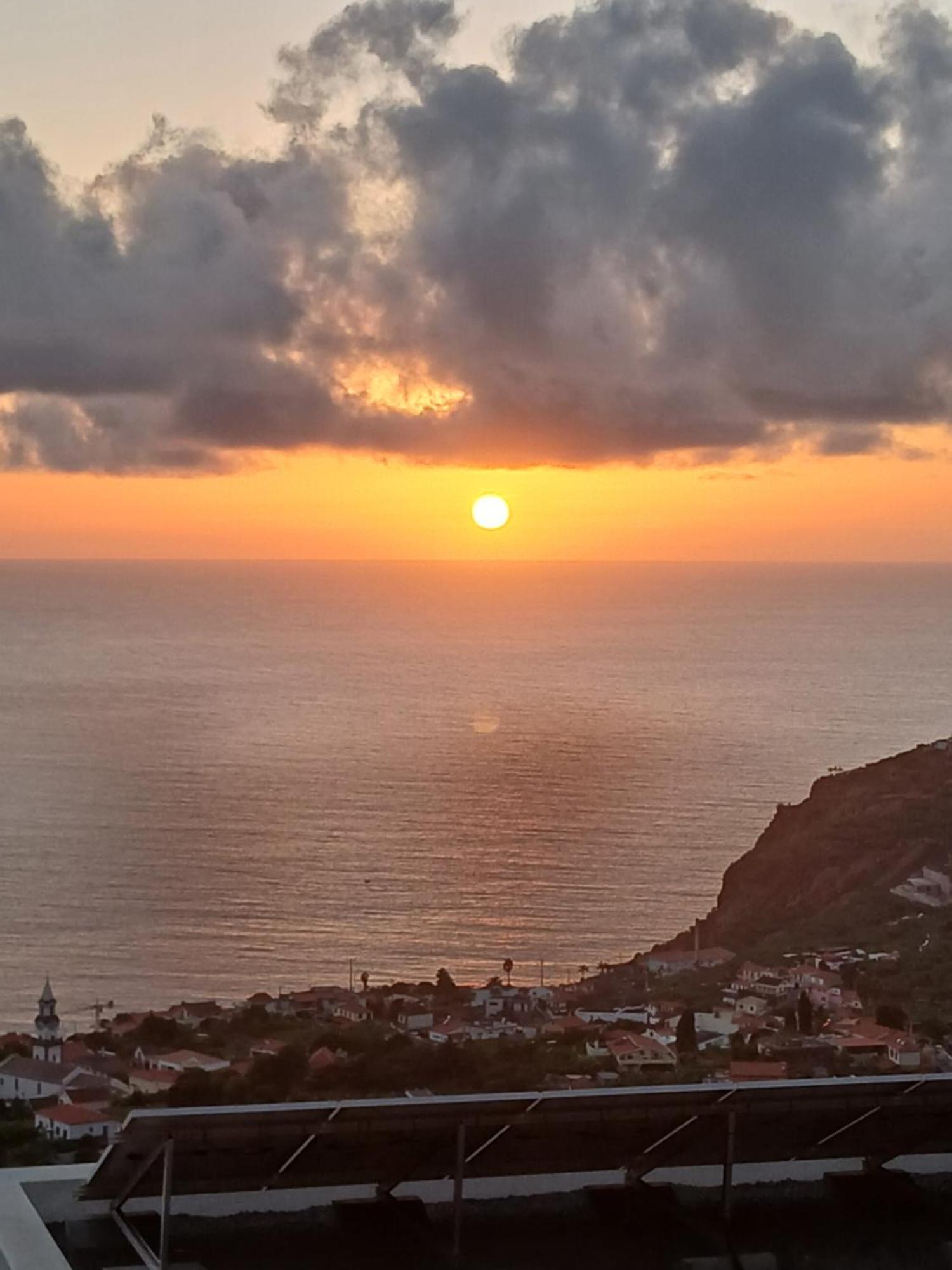 The Artist House Hotell Arco da Calheta  Rum bild